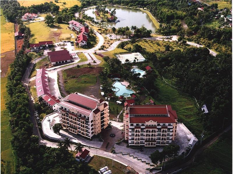 Graceland Estates And Country Club Hotel ลูเซนา ภายนอก รูปภาพ